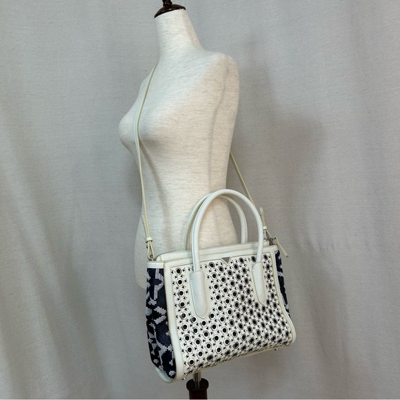 Sam Edelman Chic White and Metallic Rings Zip Top Crossbody Shoulder Bag - Picture 1 of 8